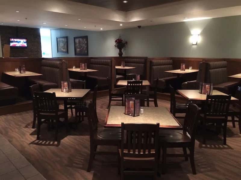 Smitty's Restaurant - Westmount  — venue photo 3