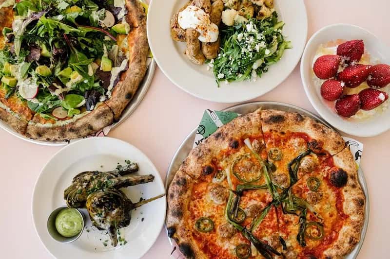 Pitfire Pizza (Costa Mesa) — venue photo 4