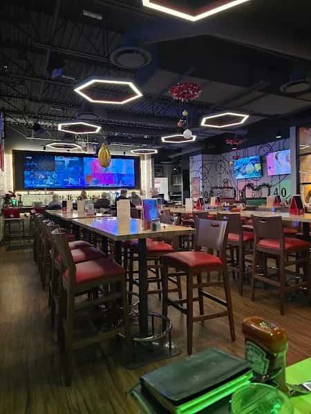 Boston Pizza Ancaster  — venue photo 4