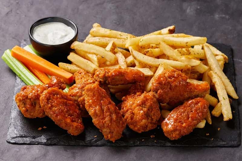 Wild Wing Pembina — venue photo 3