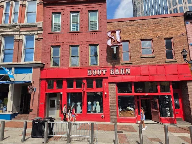 Tin Roof Broadway — venue photo 5