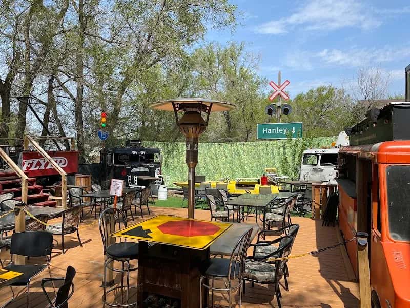 Big Mur's Tavern — venue photo 4