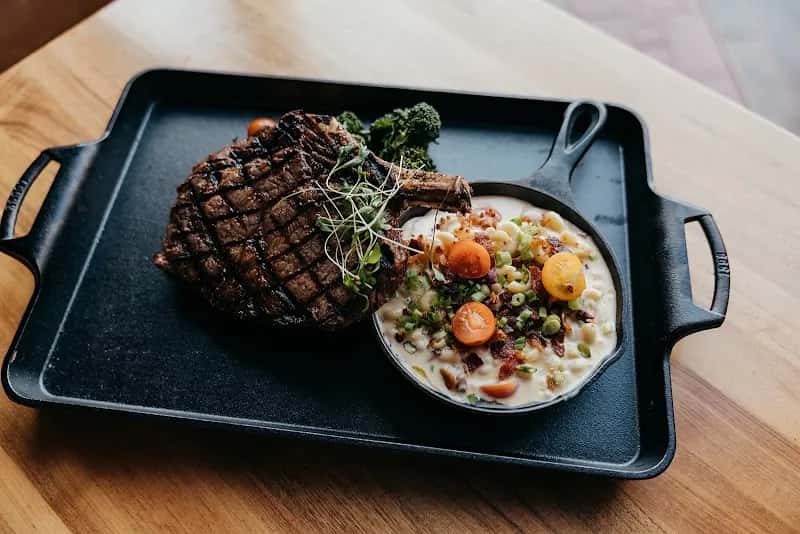Meriwether's Bistro at the Hells Canyon Grand Hotel — venue photo 4