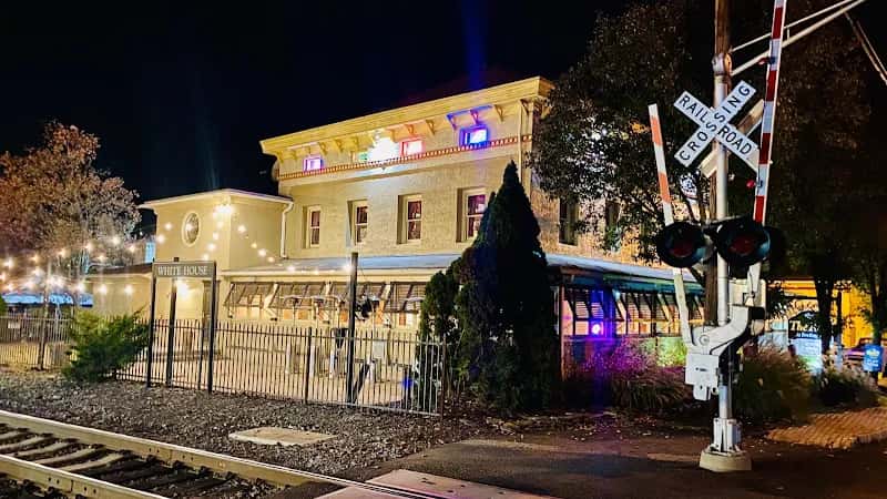 The Rail — venue photo 3