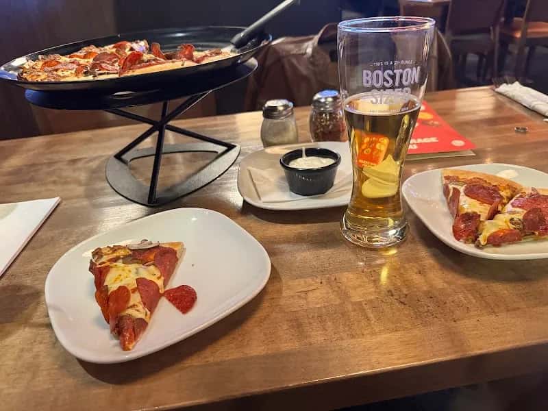 Boston Pizza Seton — venue photo 5