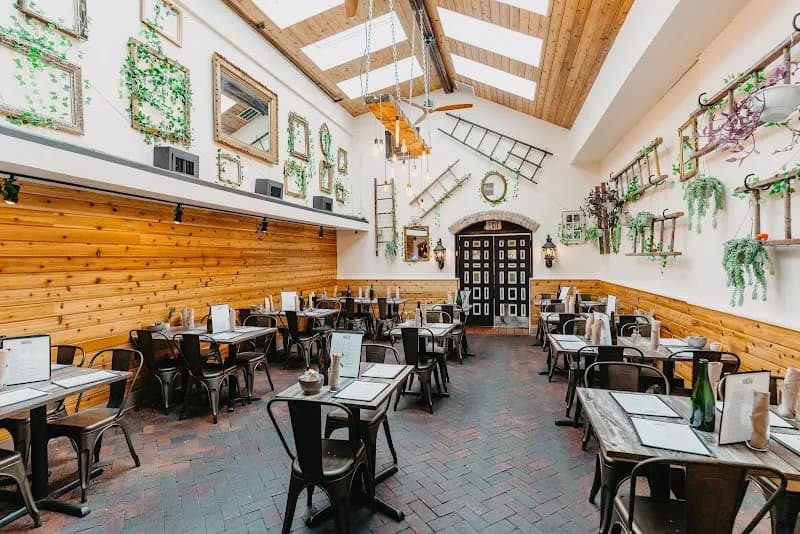 Mack's — venue photo