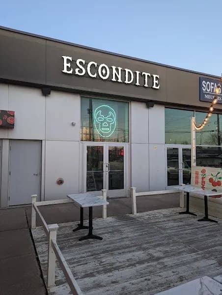 Escondite West Island — venue photo
