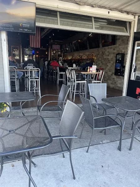 Momos Sports Bar & Grill - Holbrook  — venue photo