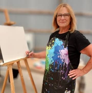 Astrid Art - PaintNite artist profile image