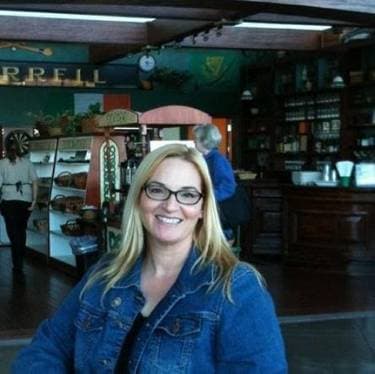 Event host - PaintNite artist profile image