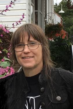 Event host - PaintNite artist profile image