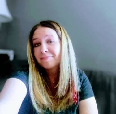 Hilary Mahoney , Marion, IA | Powered by Yaymaker