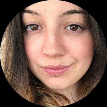 Melissa Charbonneau - PaintNite artist profile image