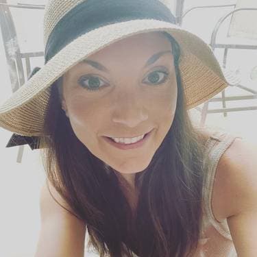 Paint with Amanda Lamarche - PaintNite artist profile image