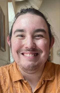 London Belanger - PaintNite artist profile image