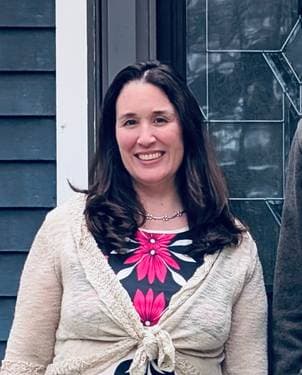 Shawné Hart  - PaintNite artist profile image