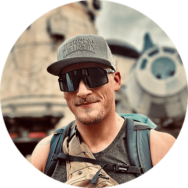 Gabriel Pfeiffer - PaintNite artist profile image