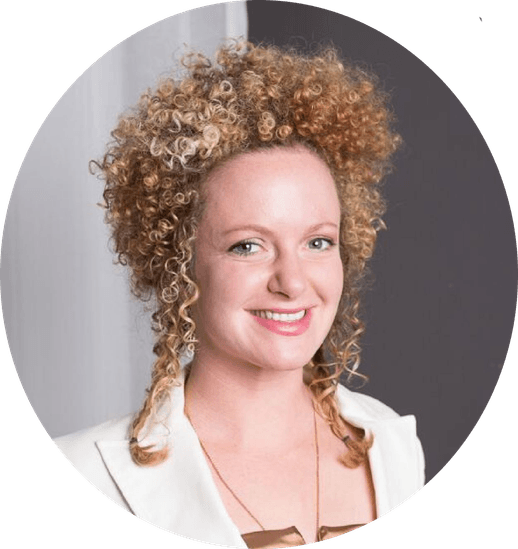 Kim Newns, Paint Nite artist in Chemainus