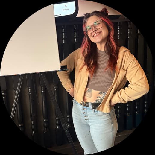 Kayla Bleoo, Paint Nite artist in Port Coquitlam