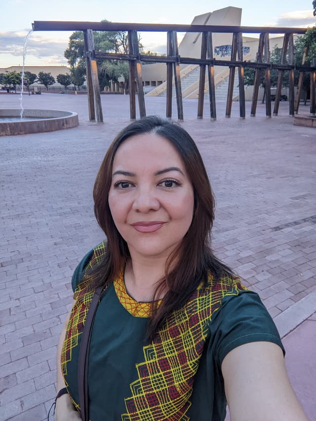 Silvia Temiss, Paint Nite artist in Calgary 