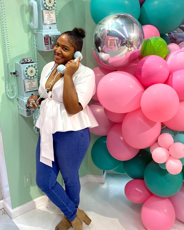 Vanessa Williams3, Paint Nite artist in Denver