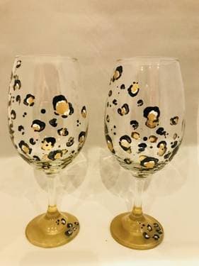 Leopard Wine Glasses - Paint Nite event in Bettendorf, IA