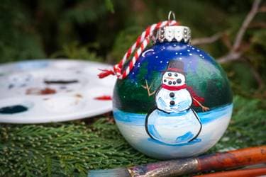 Snowman Ornament - Paint and sip event at The Dalles Civic Auditorium in THE DALLES, OR - PaintNite.com