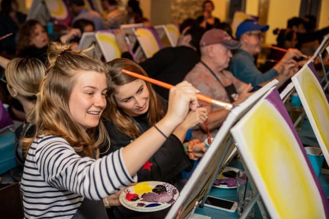 Paint Pals - Paintnite BC - Vancouver, Burnaby, Coquitlam, Port Coquitlam, Richmond, Pitt Meadows, painting 2