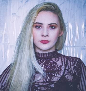 Nikki Brown shop logo