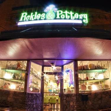 Pickles & Pottery shop logo