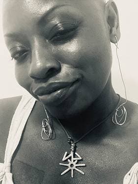 BAYE Lizette Gary shop logo