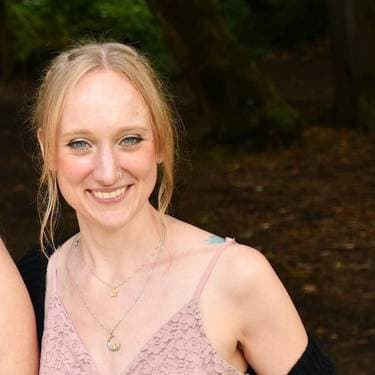 Frances Bullier2 shop logo