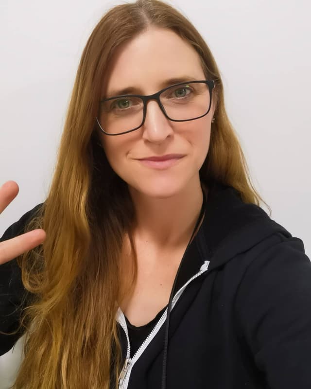 Maggie Mylow, Paint Nite artist in Calgary