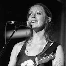 Natalie Bee profile photo