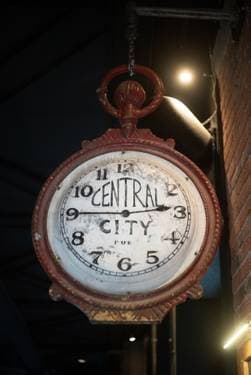 Event host - PaintNite artist profile image