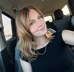 Tess Urbanski profile photo