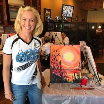 Elena Russell - PaintNite artist profile image