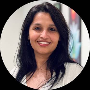 Shruthi - PaintNite artist profile image