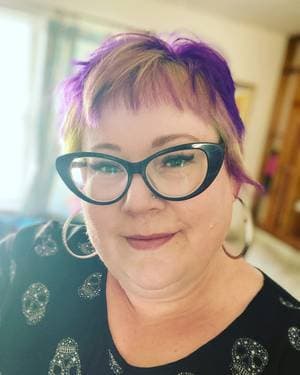 PiixlWild Arts with Krissy Rawley - PaintNite artist profile image