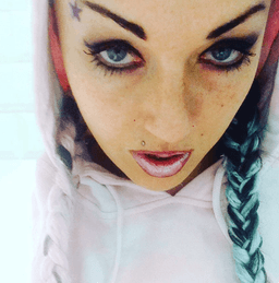 Karina Veveris profile photo