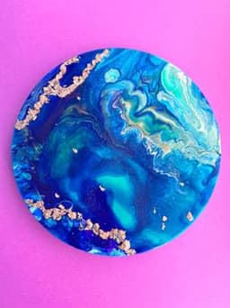 Paint Pouring on Round Canvas with Gold Leaf Accents thumbnail