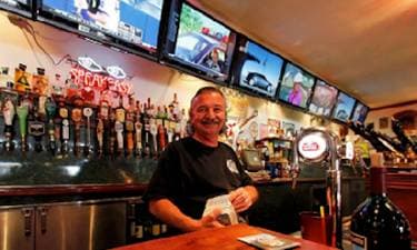 The Englander Sports Pub & Restaurant