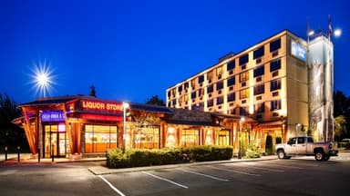 Barclay Hotel - Best Western Port Alberni - PaintNite event location