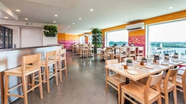 Restaurant Cartier Arms Horizon Rooftop , Montreal, QC | Yaymaker