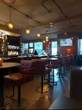 Porters Pub , Beaumont , AB | Yaymaker