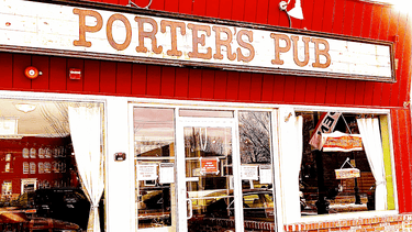 Porter's Pub , Rochester, NH | Yaymaker