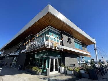 Wildfin American Grill , VANCOUVER, WA | Yaymaker