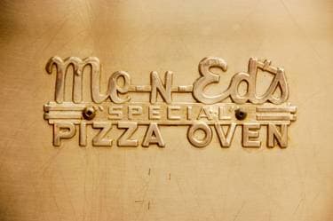 Me-n-Ed's Pizza*
