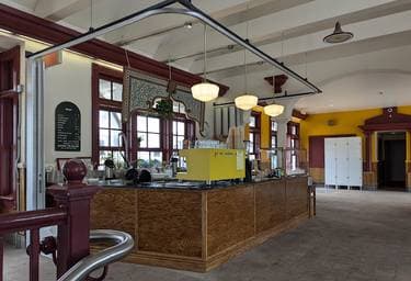 La Station Café , Beaconsfield, QC | Yaymaker