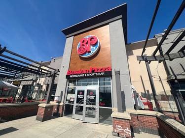 Boston Pizza Courtneypark Mississauga